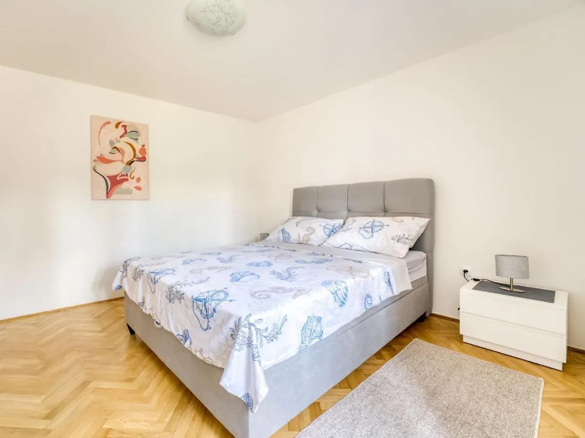 Apartment Edo-2 By Interhome Laurana Croazia